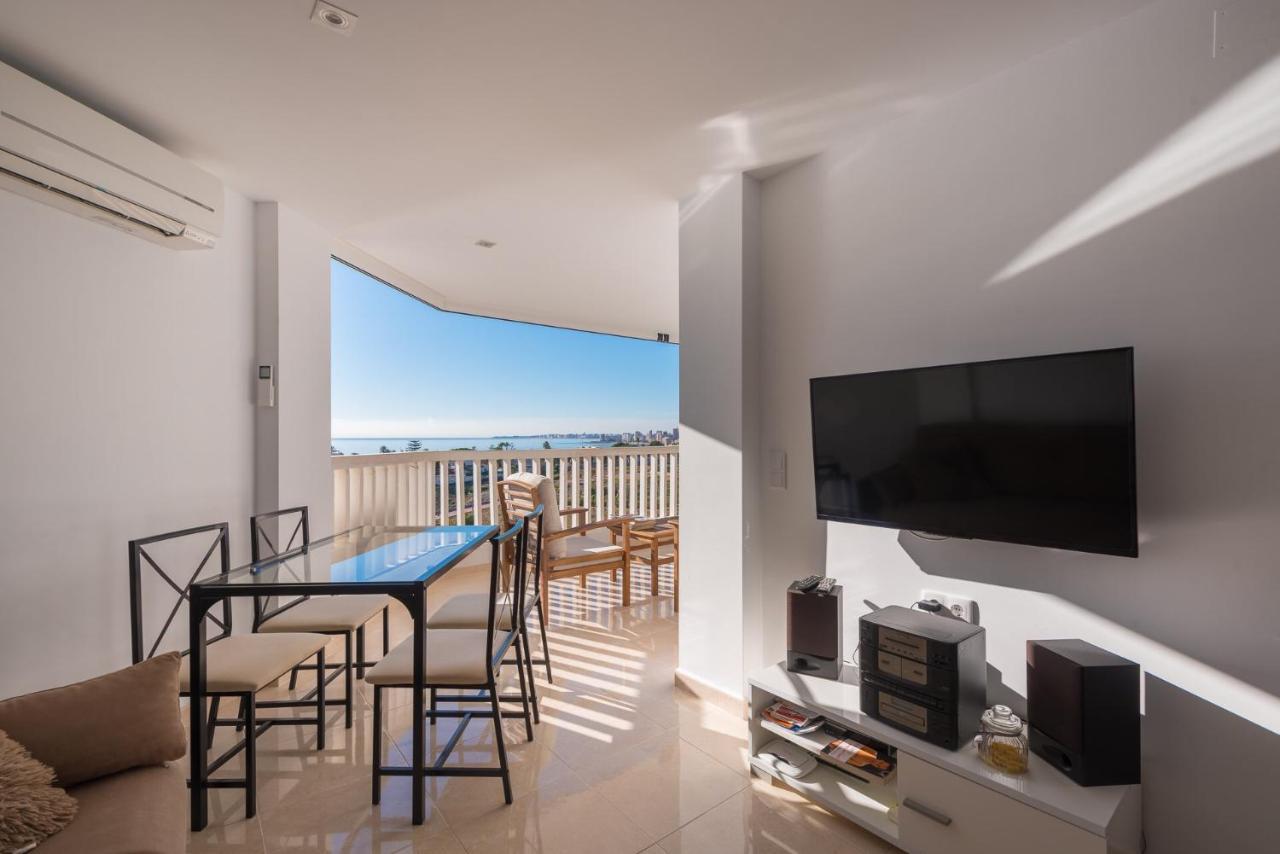 Room In Apartment - 1St Line Top Floor Apartment Carrer del Mar Екстер'єр фото