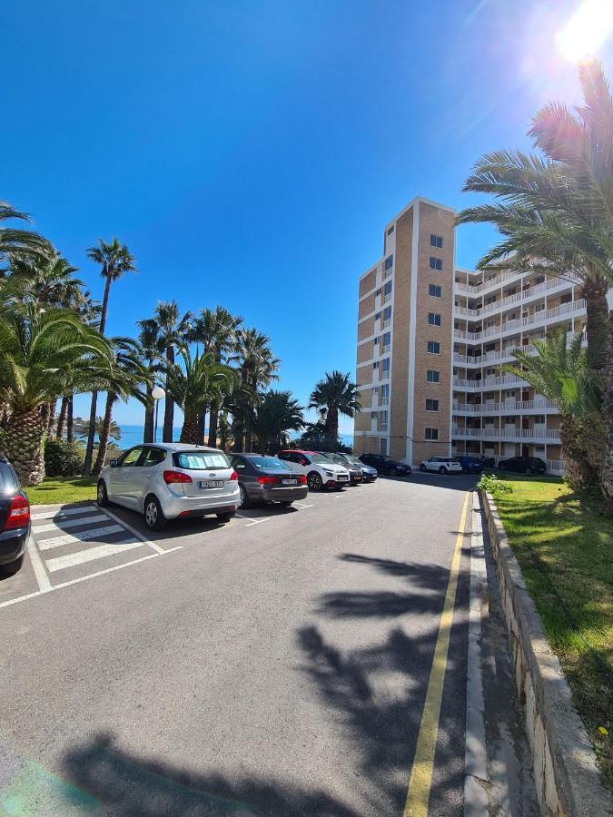 Room In Apartment - 1St Line Top Floor Apartment Carrer del Mar Екстер'єр фото