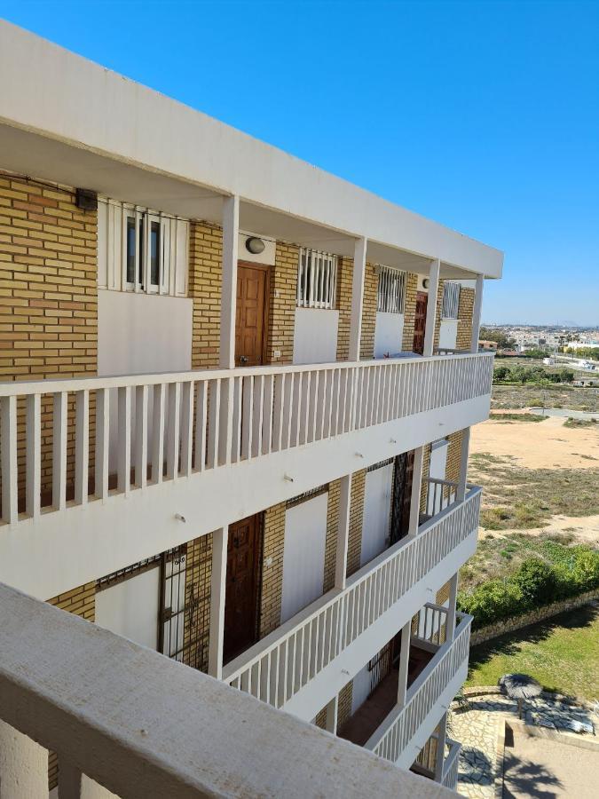 Room In Apartment - 1St Line Top Floor Apartment Carrer del Mar Екстер'єр фото